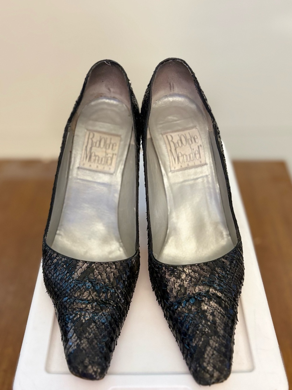 Rodolphe Menudier VINTAGE Black Snakeskin Pointed-Toe Women's Pumps